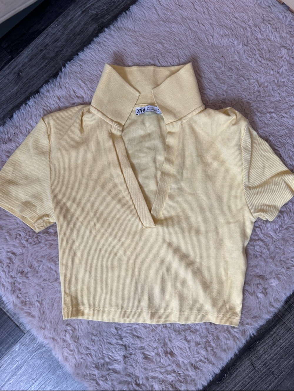 Zara Pale Yellow Ribbed Cropped Polo Top